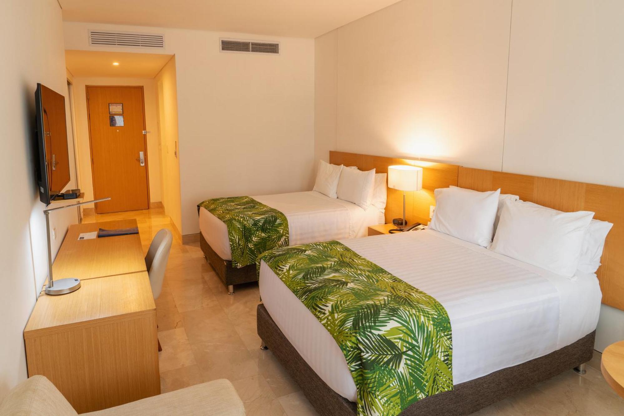 Hotel Dann Carlton Barranquilla Y Centro De Convenciones Dış mekan fotoğraf A room at the Sheraton Waikiki